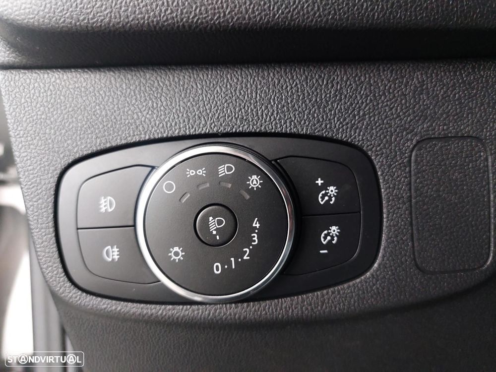 Ford Focus SW 1.0 EcoBoost Connected - 19