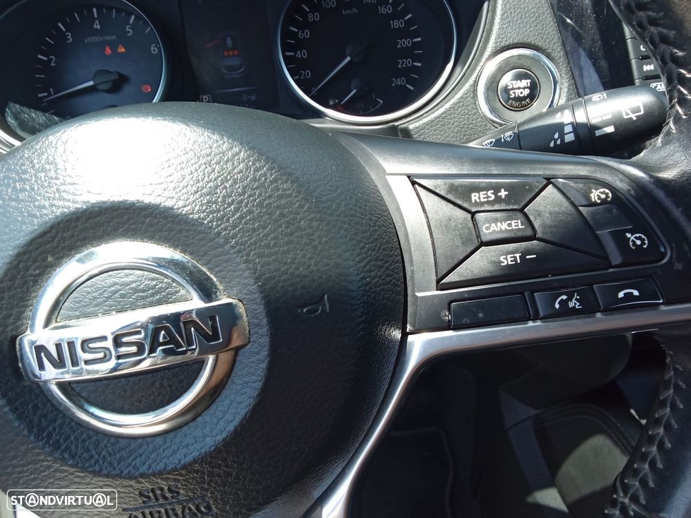 Nissan Qashqai 1.2 DIG-T N-Connecta 18 Xtronic - 17