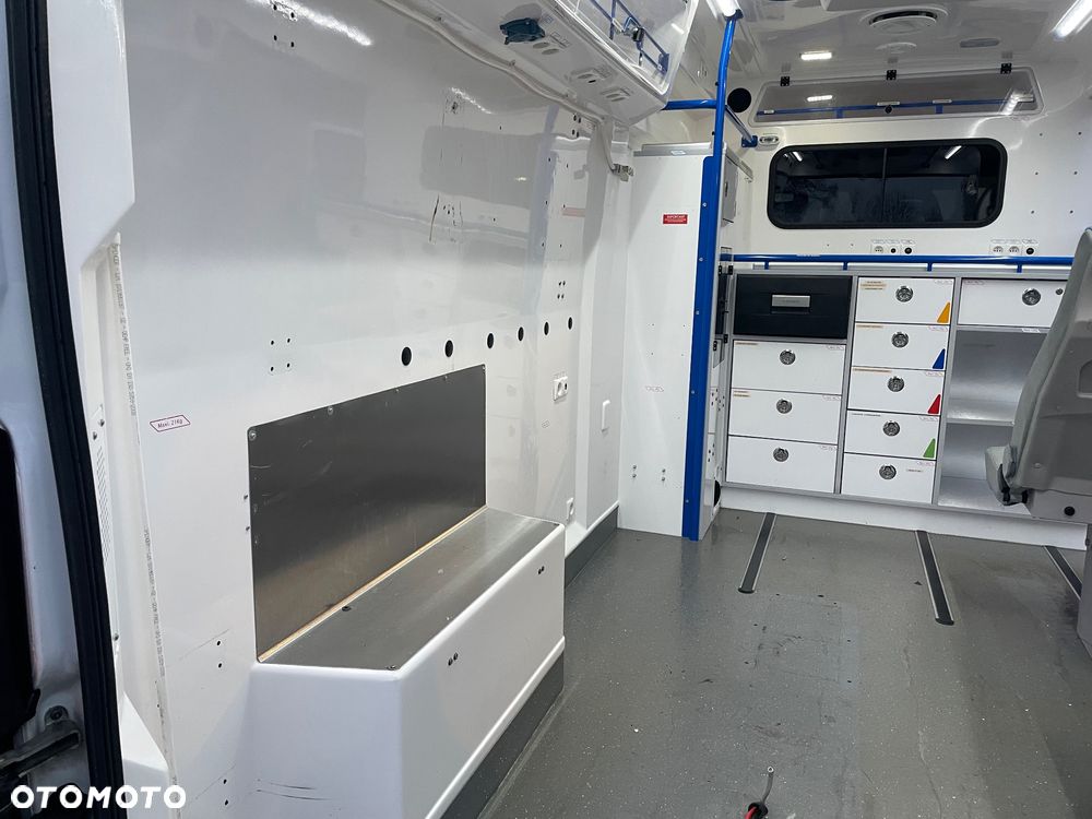 Fiat Ducato Ambulans Karetka Camper Maxxi FULLL XXXXL - 36