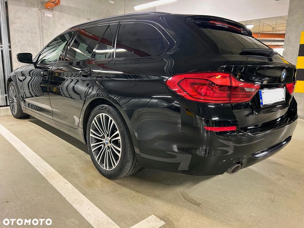BMW Seria 5 520d xDrive Sport Line sport - 4