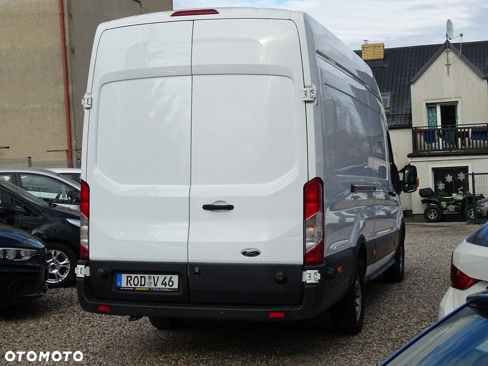 Ford Transit - 12
