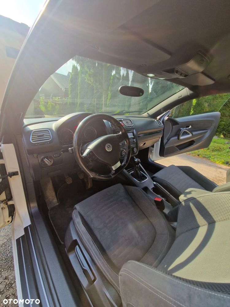 Volkswagen Scirocco - 11
