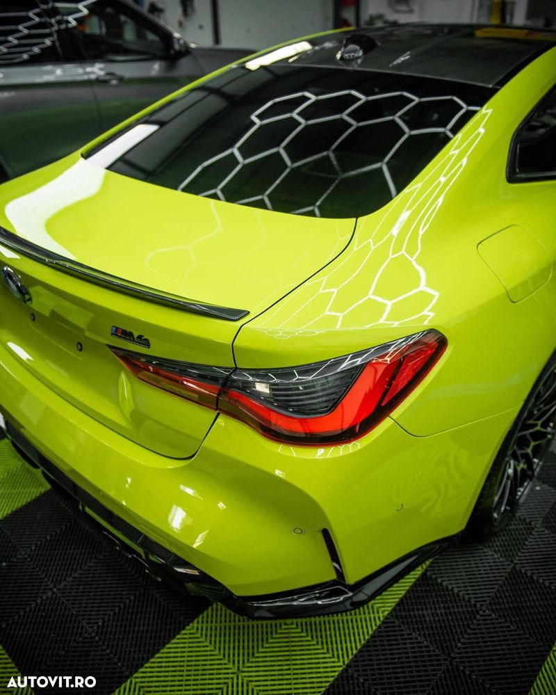 BMW M4 Competition - 4