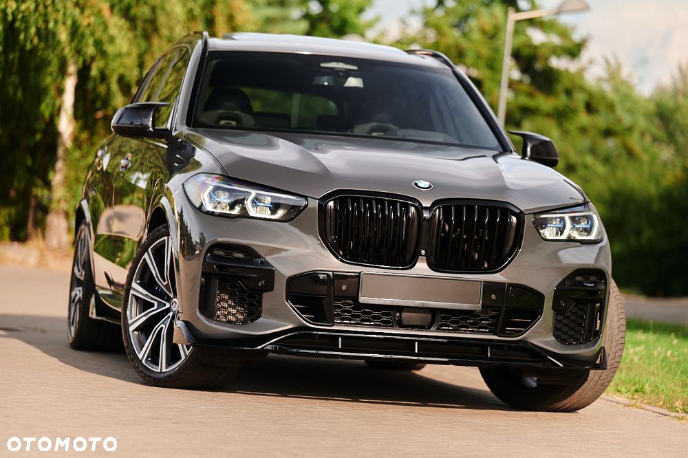 BMW X5 M M50i - 20