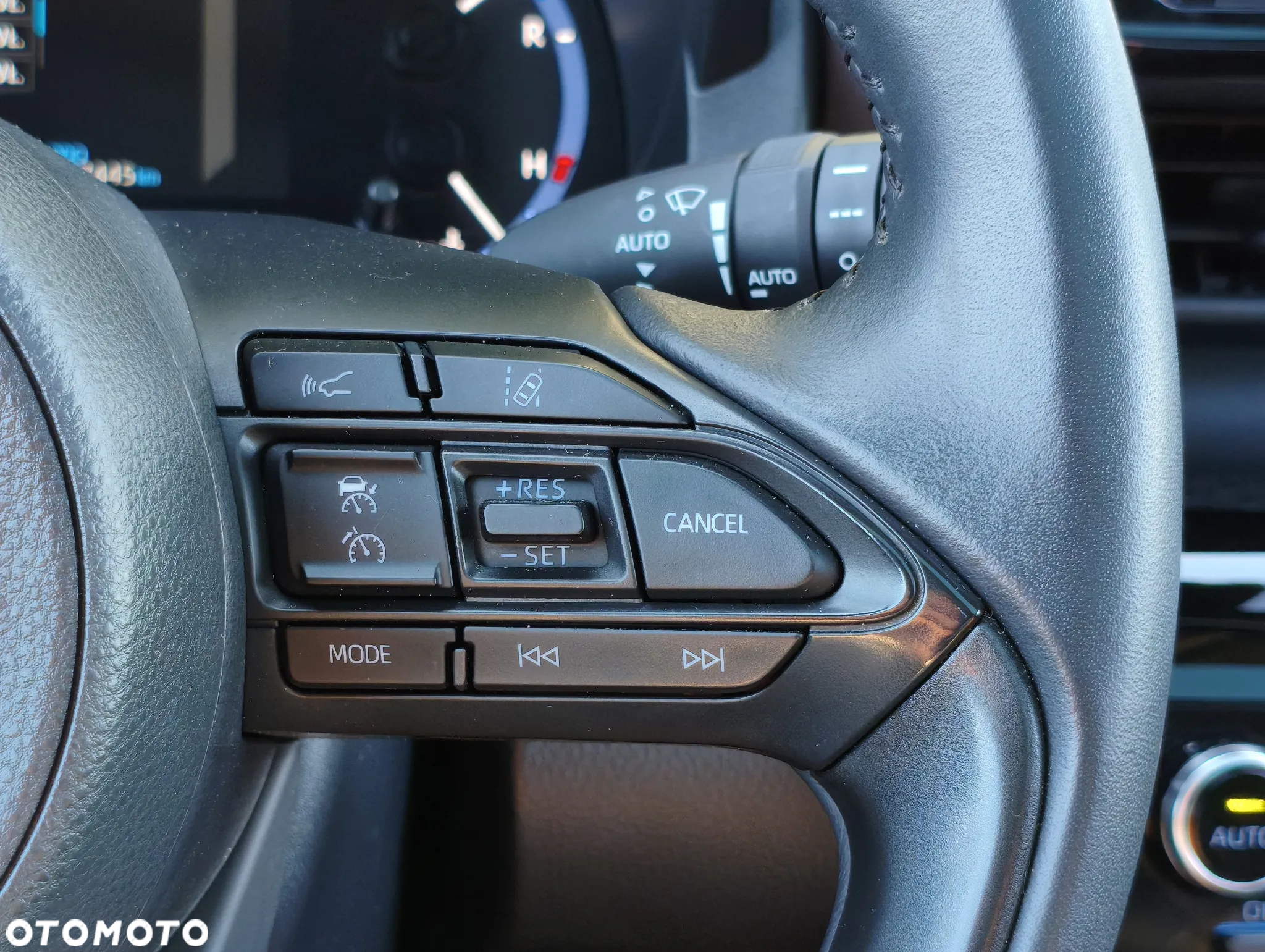 Toyota Yaris Cross Hybrid 1.5 Executive - 11