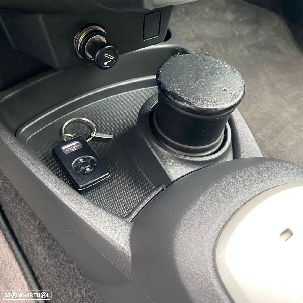 Toyota Yaris 1.0 VVT-i Sol High Pack MMT - 26