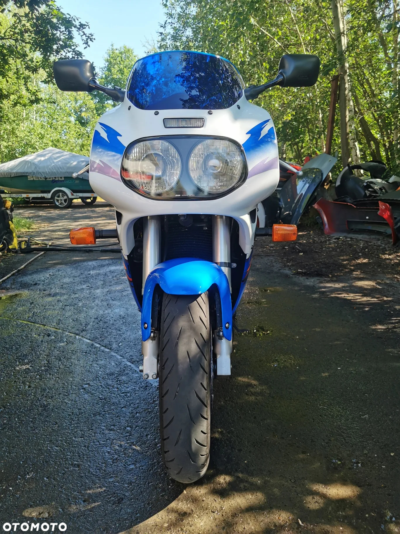 Suzuki GSX-R - 10
