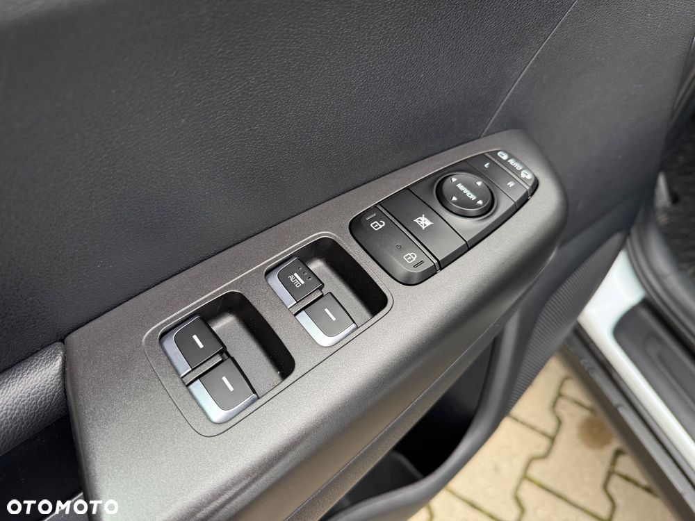 Kia Sportage 2.0 CRDI 2WD Spirit - 16