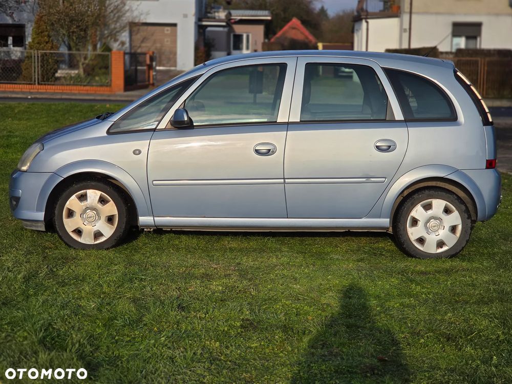 Opel Meriva 1.6 Cosmo - 15