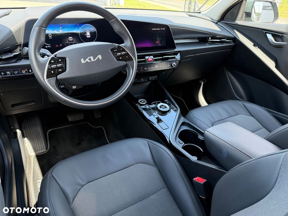 Kia Niro 1.6 GDI Hybrid Business Line - 31