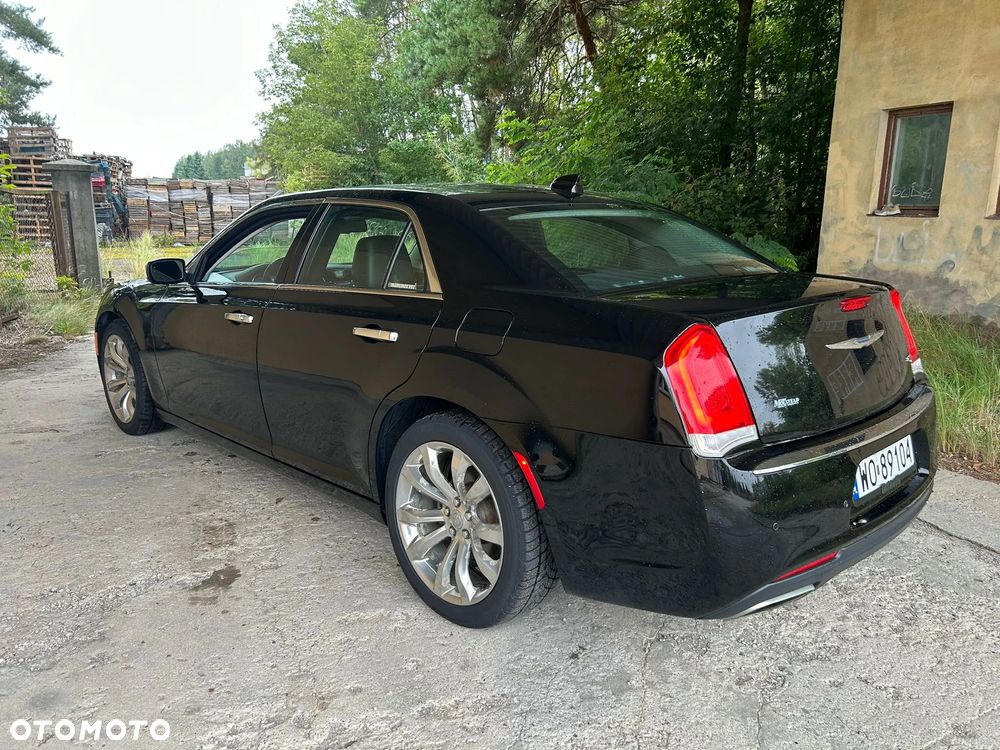Chrysler 300C - 5