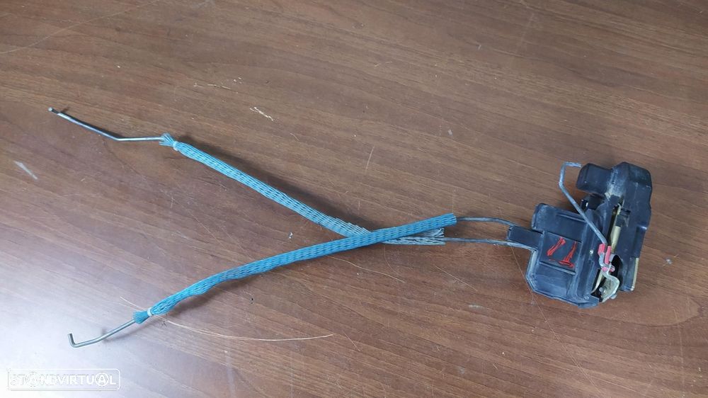 FECHADURA PORTA TRASEIRA DIREITA JEEP CHEROKEE KJ - 1