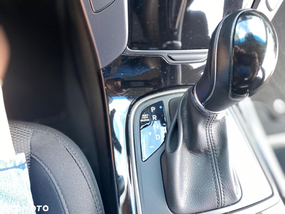 Hyundai i40 Kombi blue 1.7 CRDi DCT Premium - 35