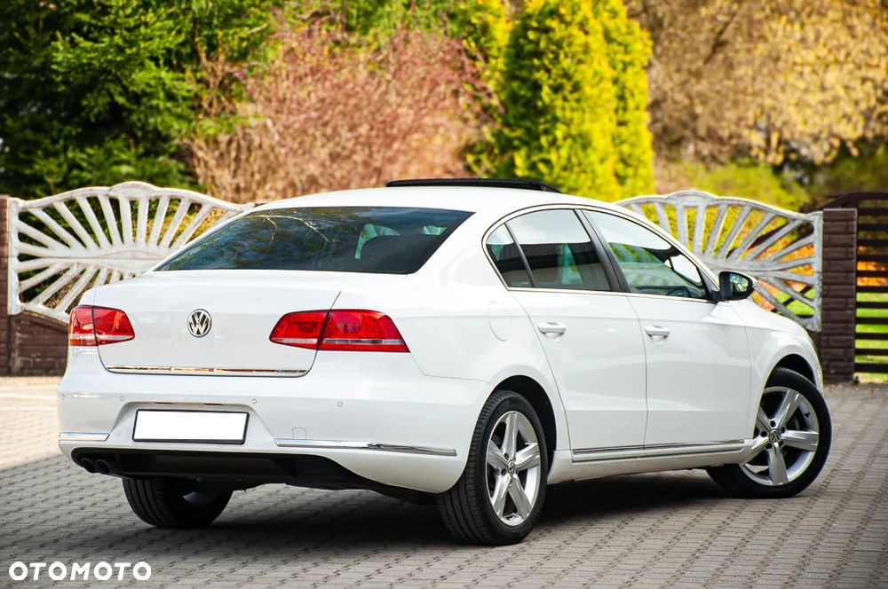 Volkswagen Passat 2.0 Blue TDI SCR Highline - 16