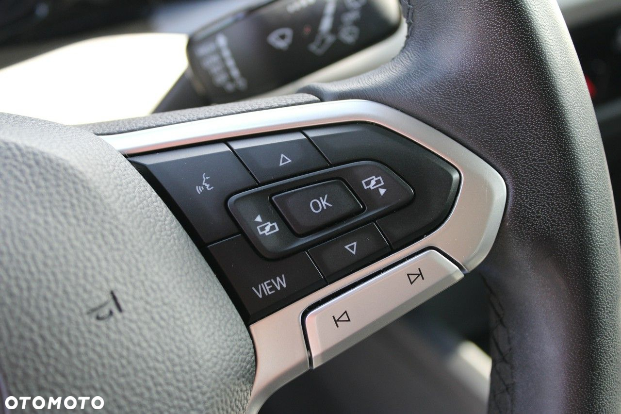 Volkswagen Golf - 18