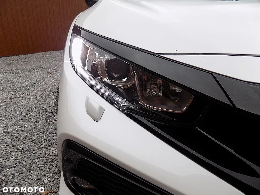Honda Civic 1.0 i-VTEC Turbo CVT Executive - 24