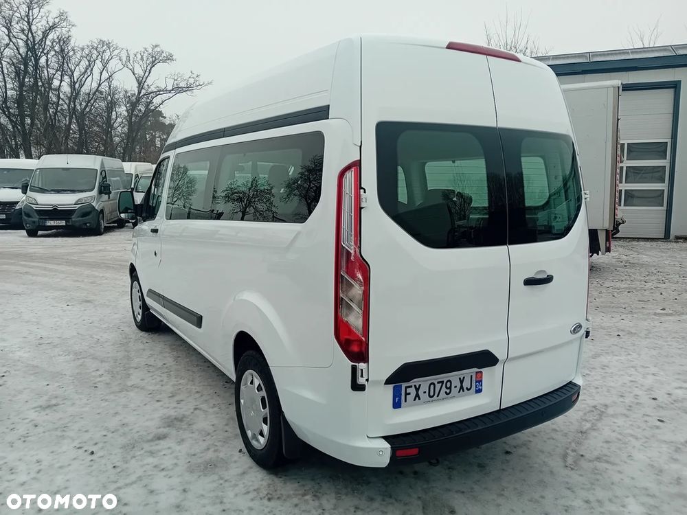 Ford Tourneo Custom - 7
