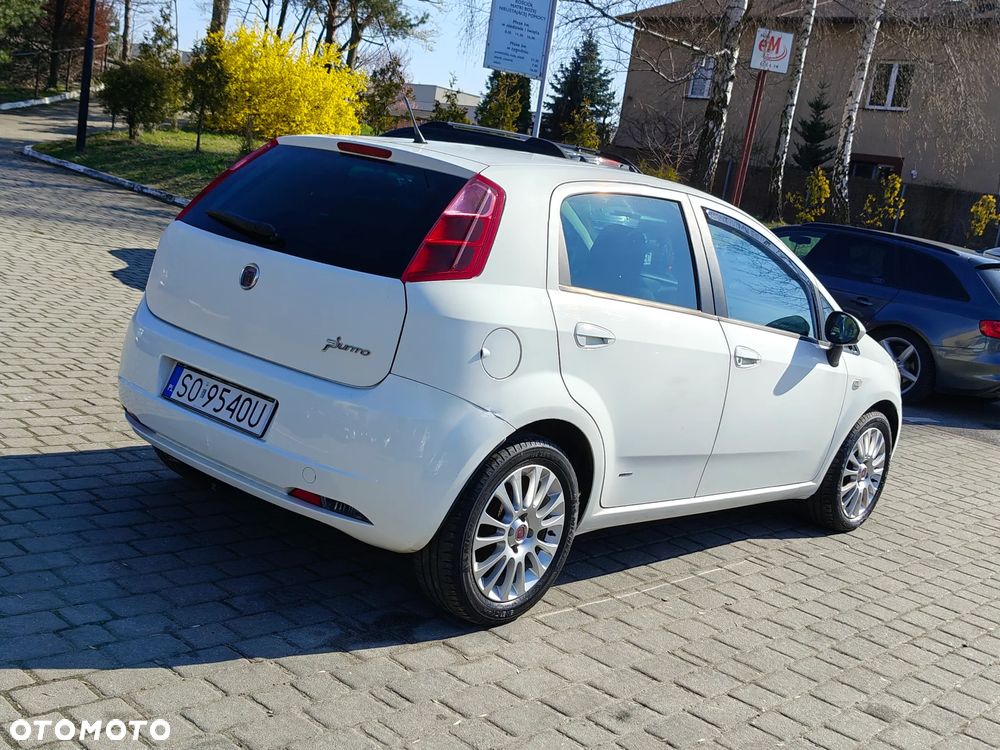 Fiat Grande Punto 1.4 8V Emotion - 25