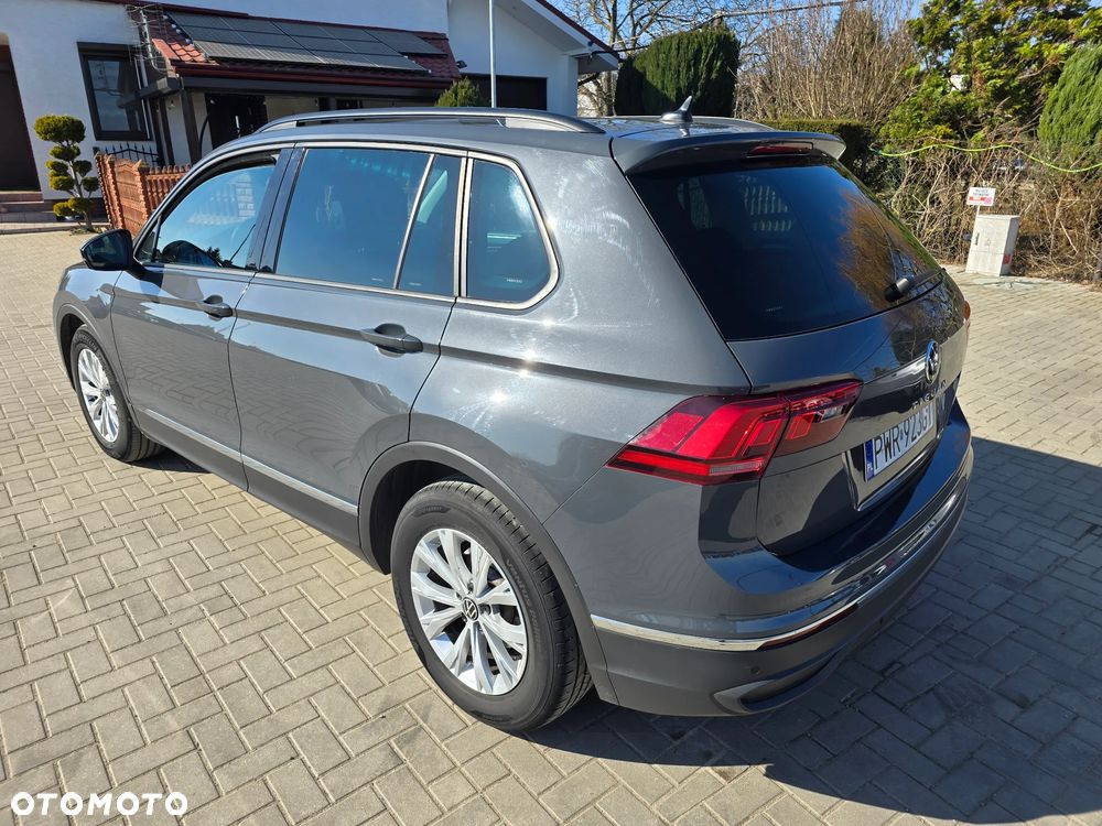 Volkswagen Tiguan - 5