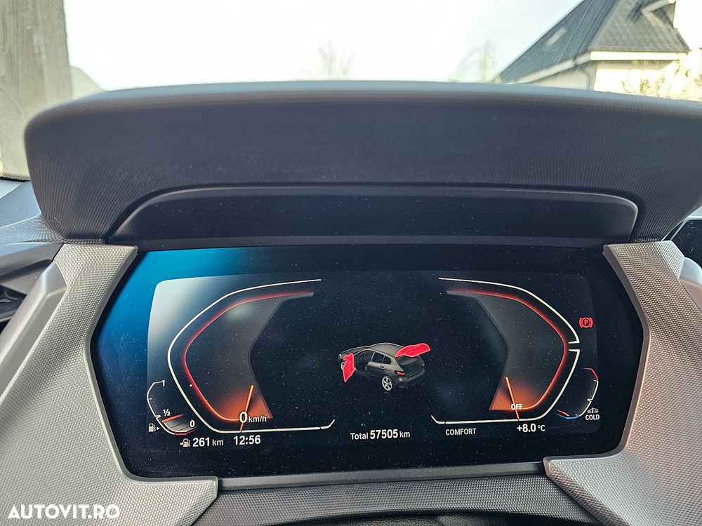 BMW Seria 1 120i AT - 7