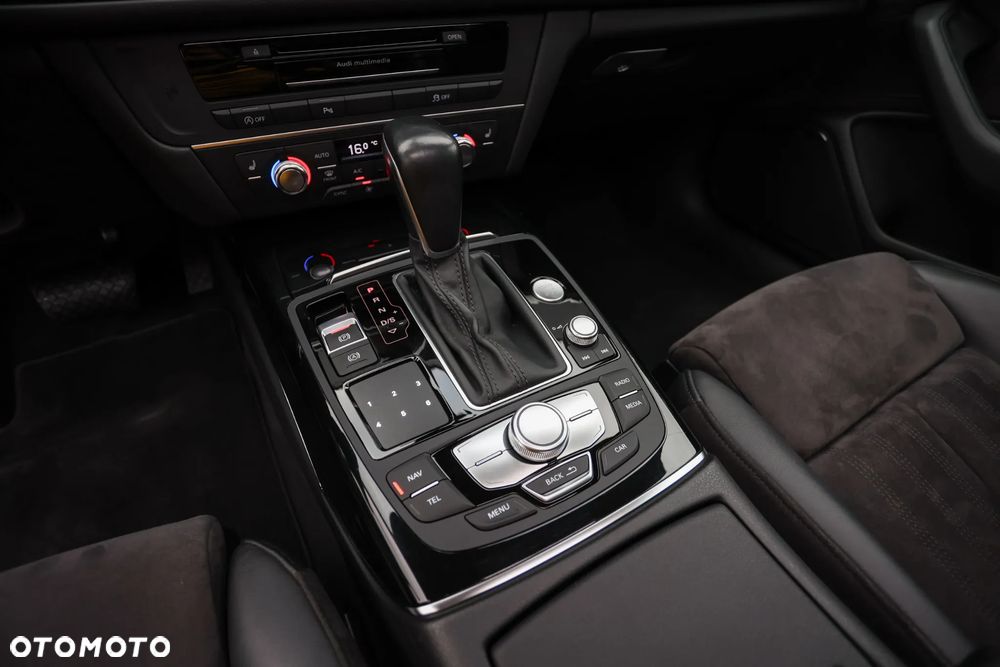 Audi A6 Avant 2.0 TDI Ultra S tronic - 29