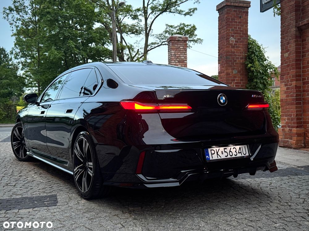 BMW Seria 7 740i - 30