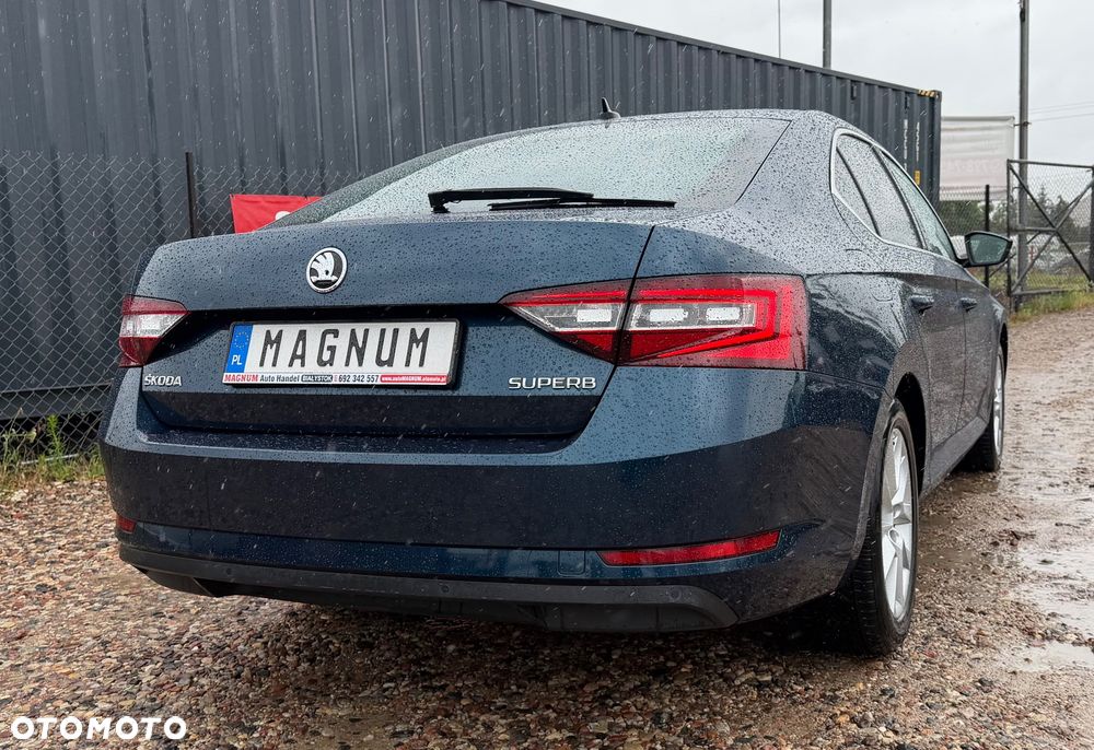 Skoda Superb 1.4 TSI ACT Sportline DSG - 31