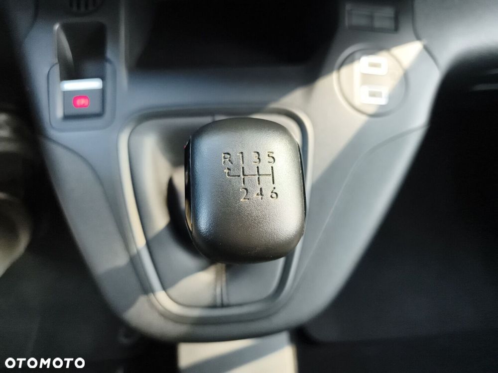 Toyota Proace City Verso Long 1.5 D-4D Business - 21
