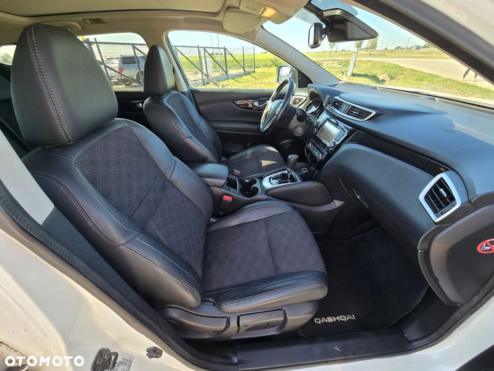 Nissan Qashqai 1.6 DCi N-Connecta Xtronic EU6 - 34