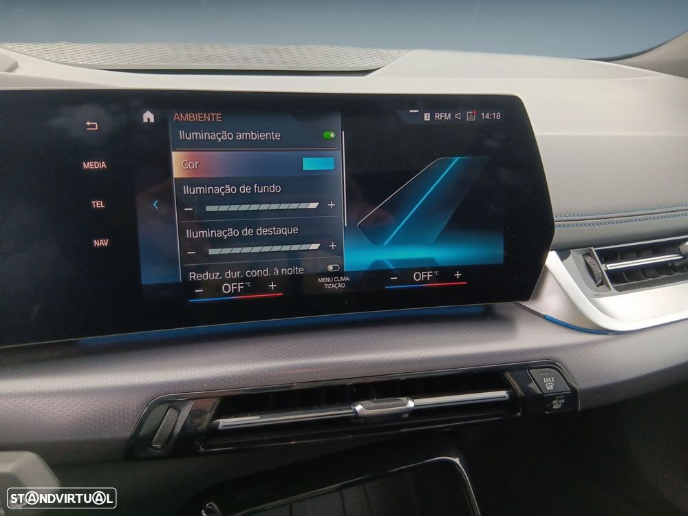 BMW 218 Active Tourer d Pack Desportivo M Auto - 20