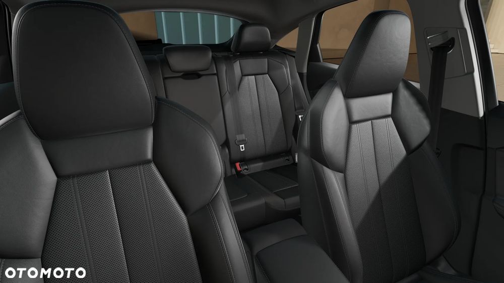 Audi Q5 Sportback - 12