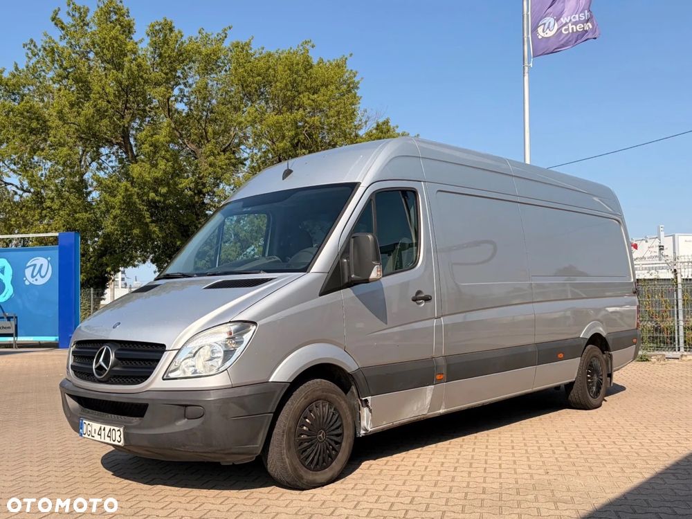 Mercedes-Benz Sprinter - 7