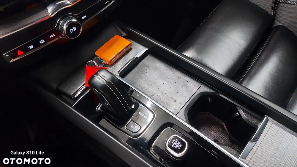 Volvo XC 60 B4 D Geartronic RDesign - 22