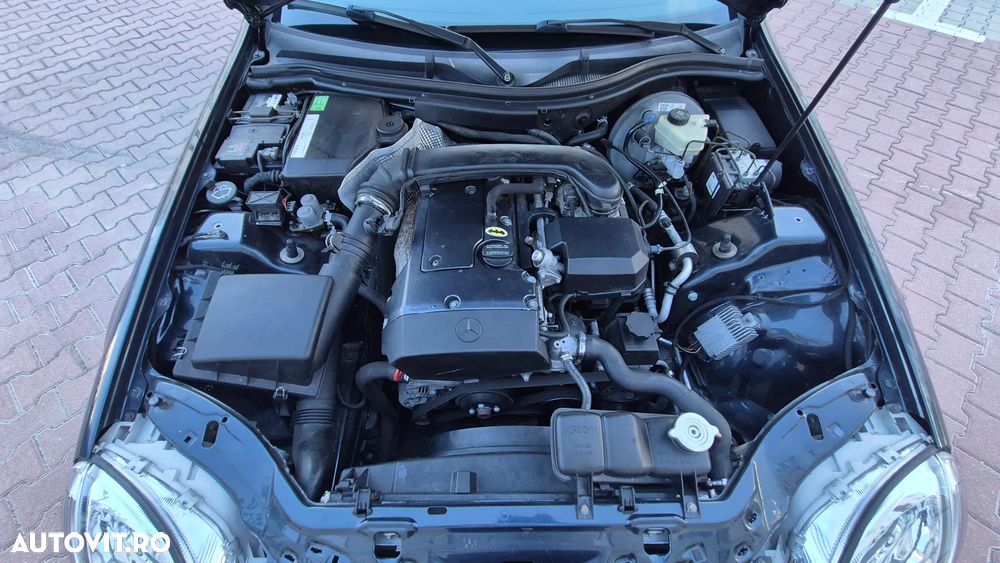 Mercedes-Benz SLK 200 - 11