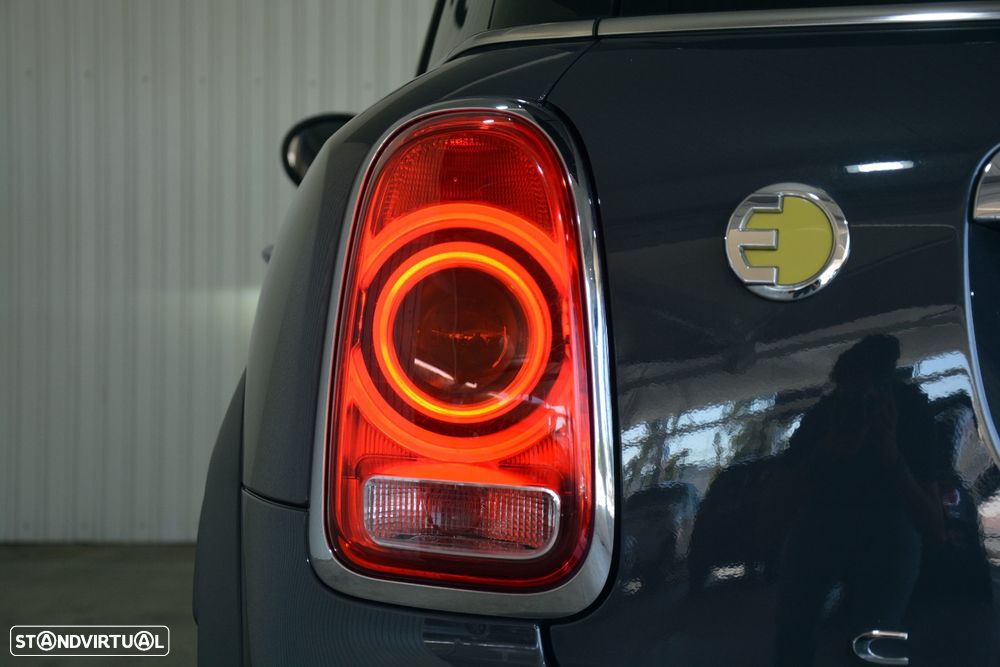 MINI Countryman Cooper SE ALL4 Auto - 8