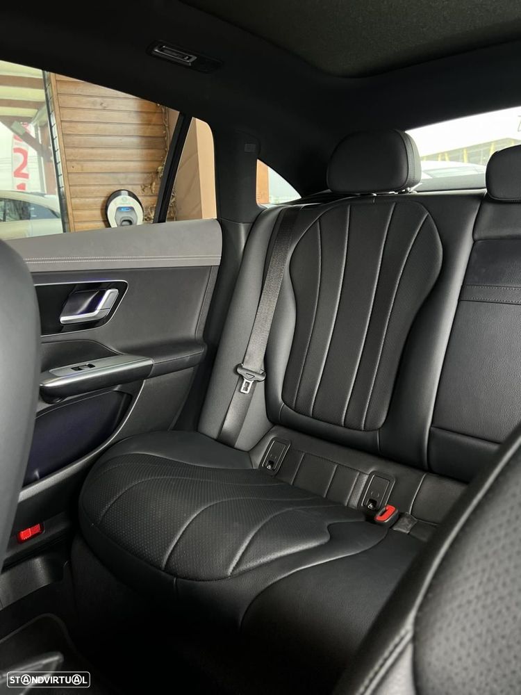 Mercedes-Benz EQE SUV 350+ - 34