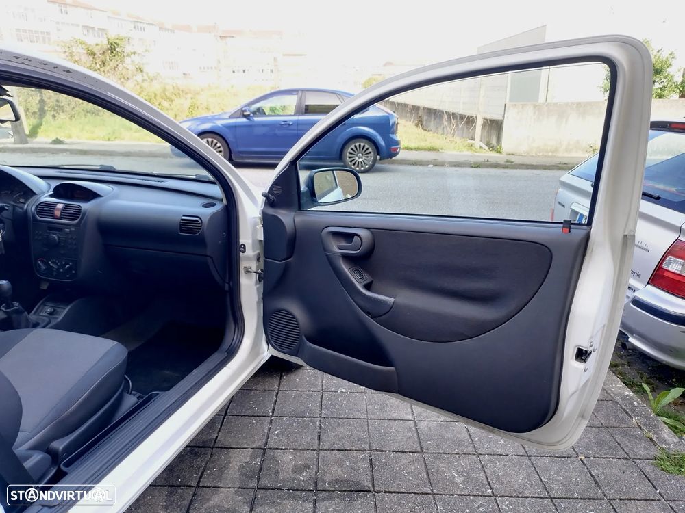 Opel CORSA - 23