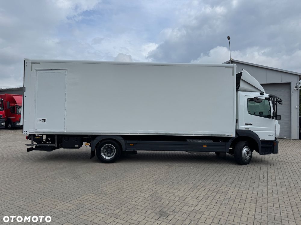 Mercedes-Benz ATEGO - 14
