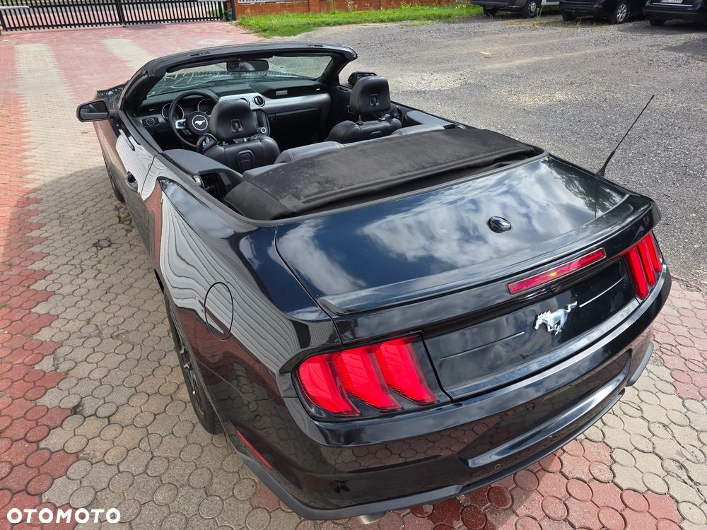 Ford Mustang Cabrio 2.3 Eco Boost - 11