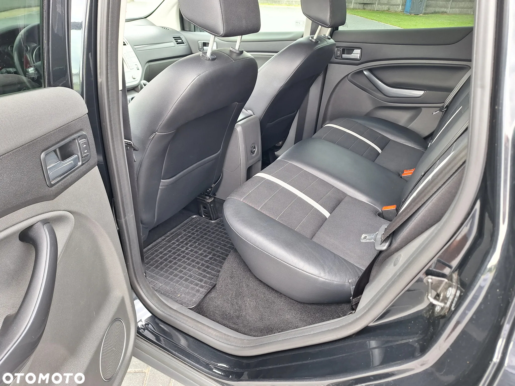 Ford Kuga 2.0 TDCi Titanium - 10