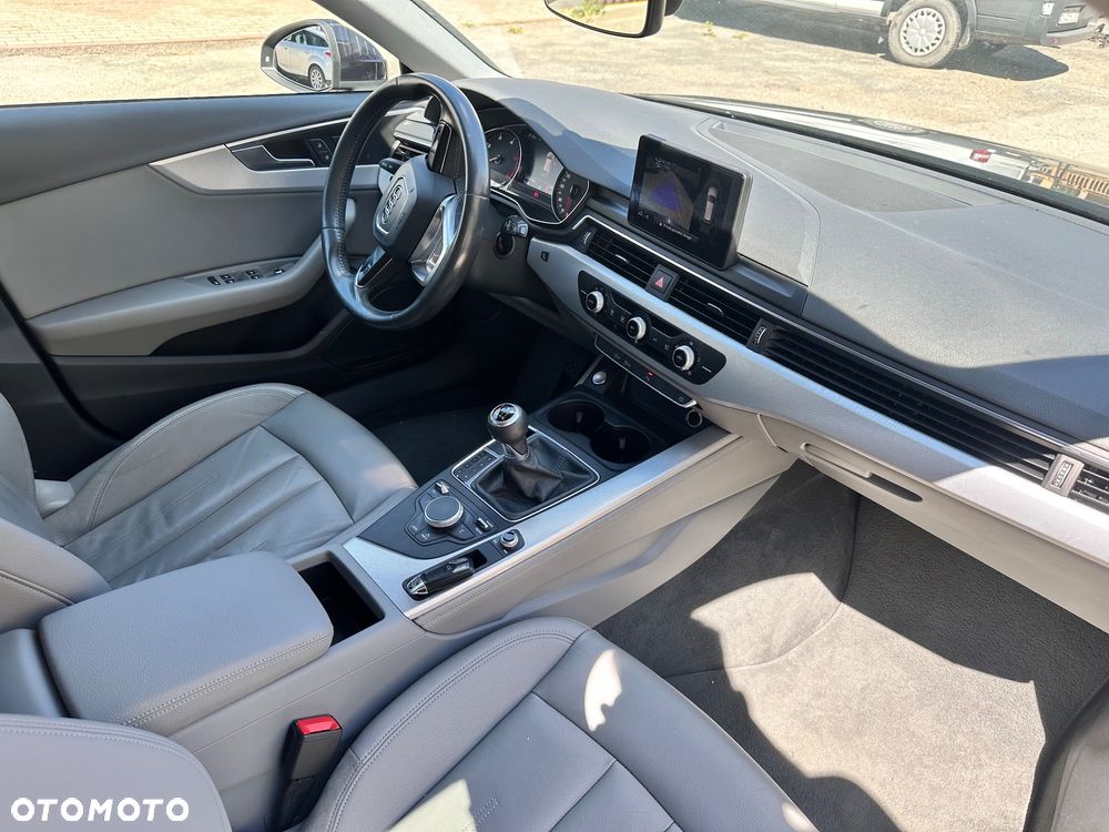 Audi A4 Avant - 22