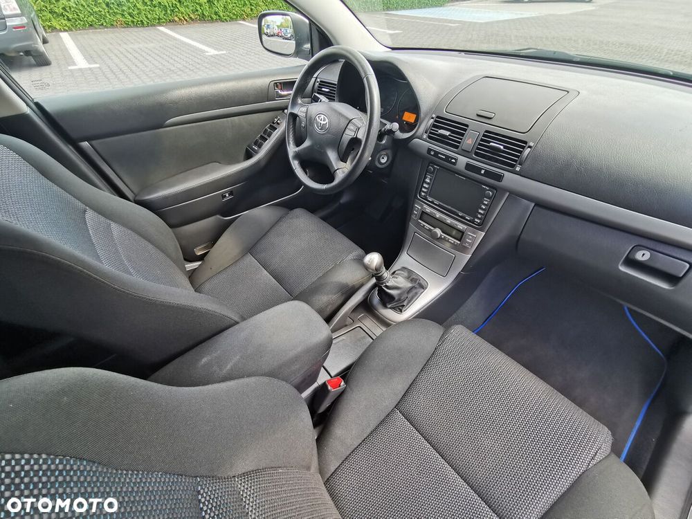 Toyota Avensis 2.0 D-4D Sol - 13