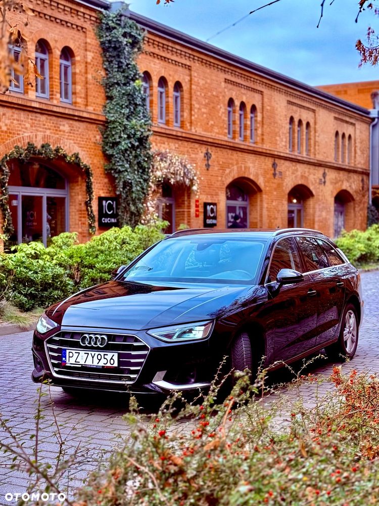 Audi A4 Avant 40 TFSI S tronic - 1