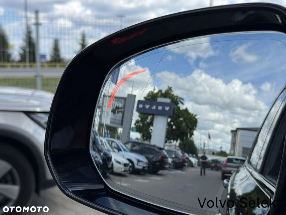 Volvo XC 90 T8 AWD Plug-In Hybrid Plus Dark 7os - 29