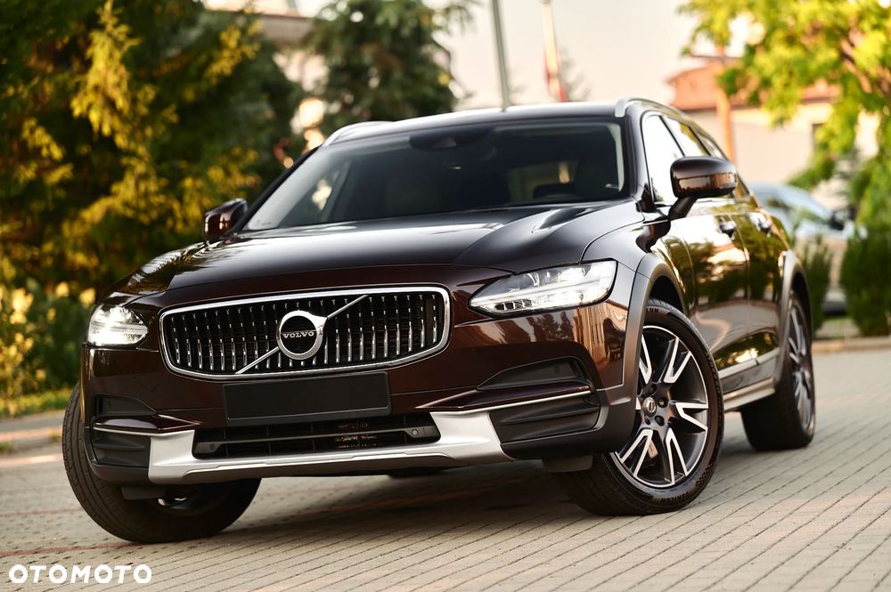 Volvo V90 Cross Country D5 SCR AWD Pro - 2