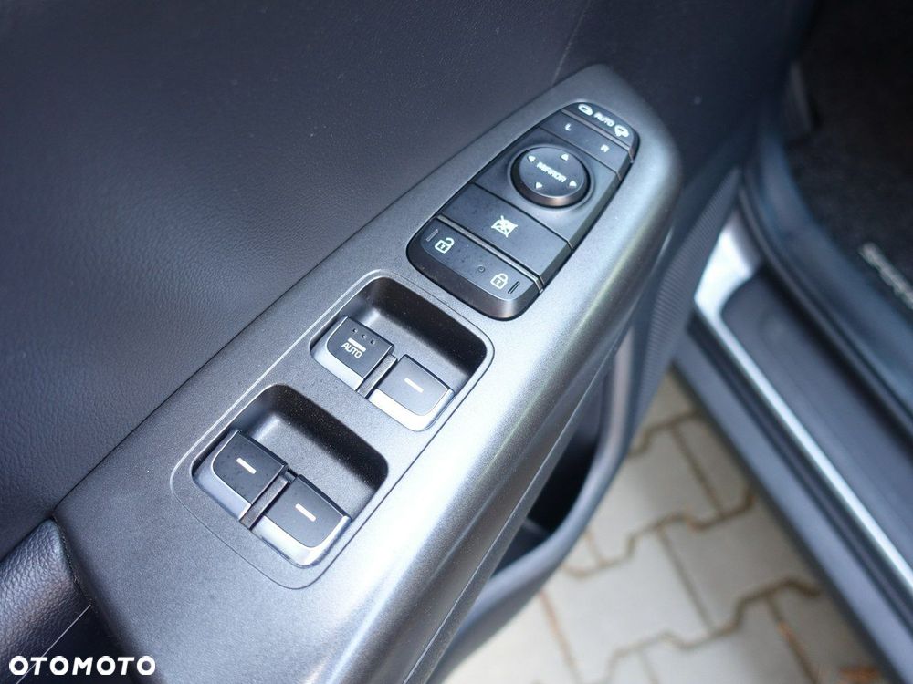 Kia Sportage 1.6 GDI L 2WD - 27