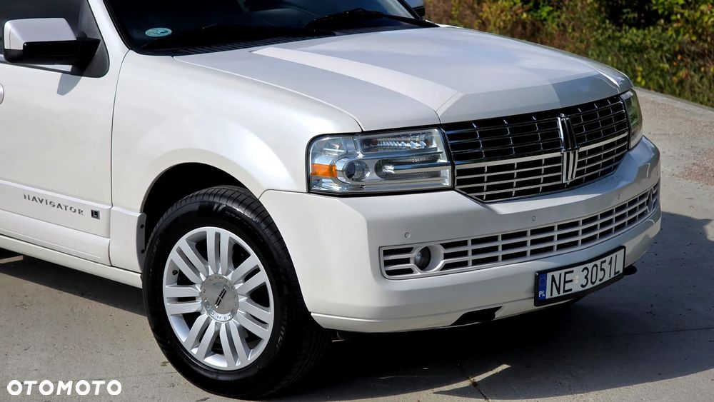 Lincoln Navigator 5.4 4WD Luxury - 6