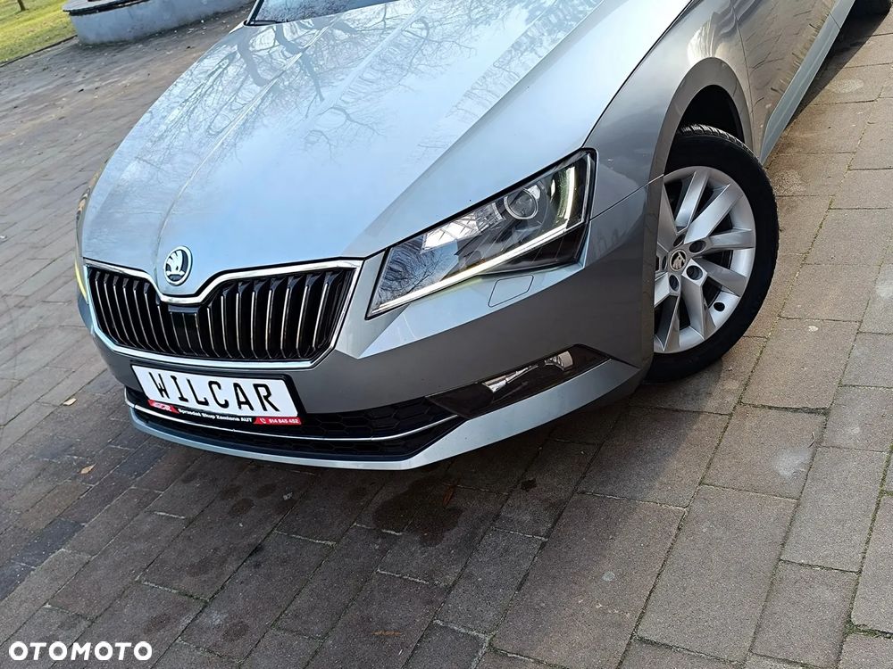 Skoda Superb 1.4 TSI ACT DSG Ambition - 21