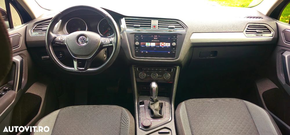 Volkswagen Tiguan - 8