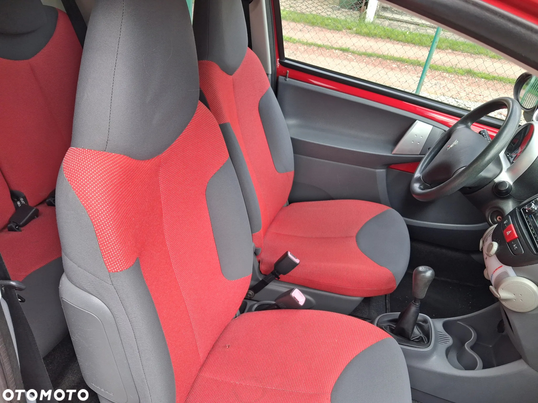 Peugeot 107 1.0 U Move - 10